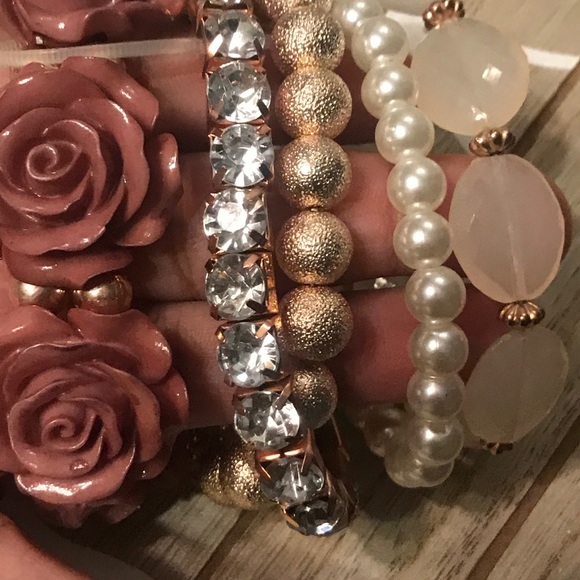 New 5 Piece Fashion Stretch Bracelet Set Mauve - Picture 7 of 16